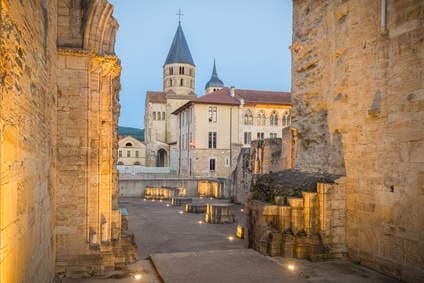 La ville historique de Cluny et ses alentours