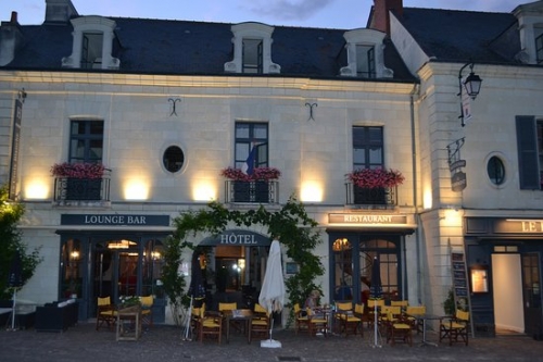 Autour de l'hôtel La Croix Blanche Fontevraud